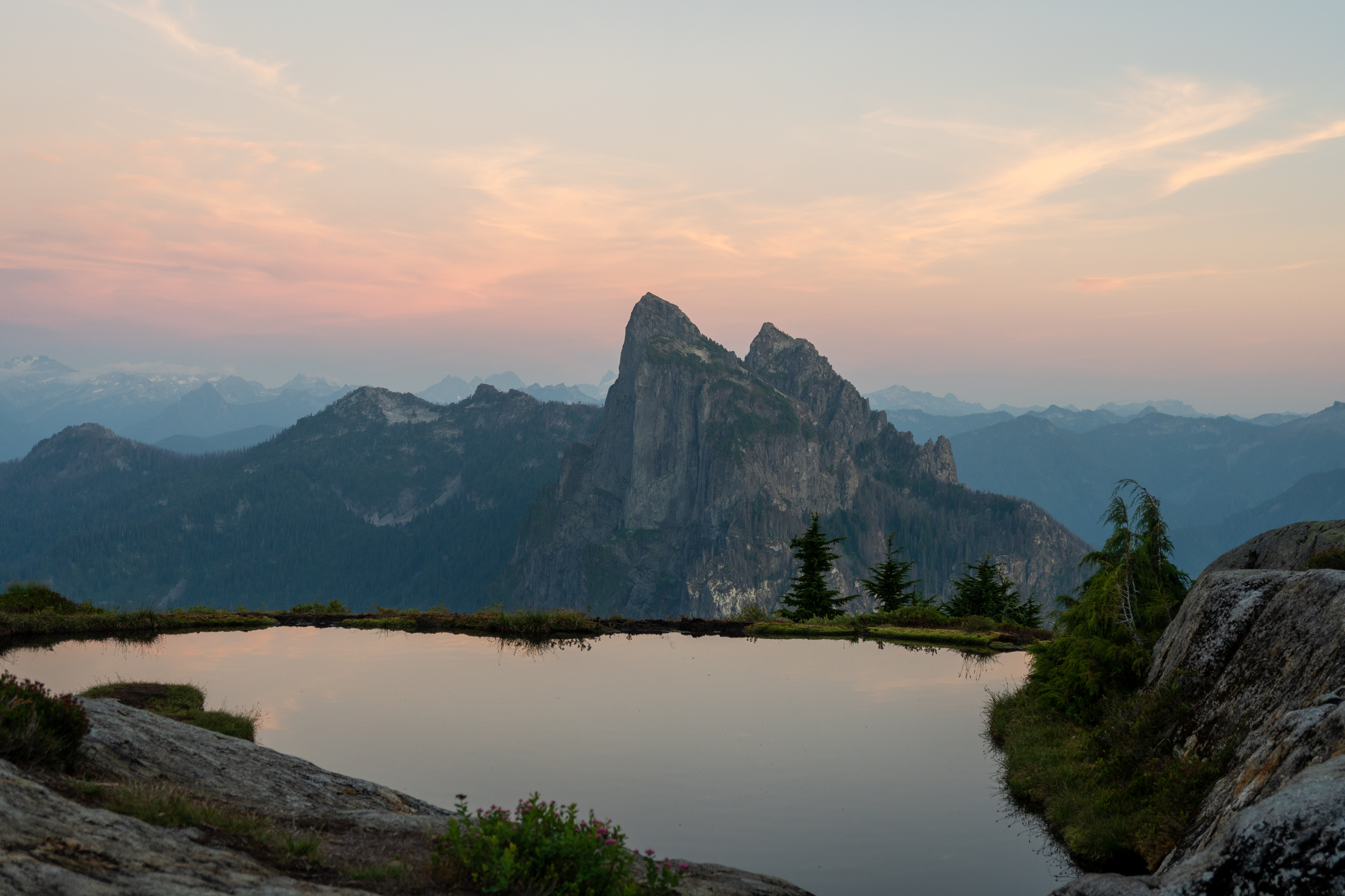 Tailgunner infinity tarn, Mt. Barring in distance